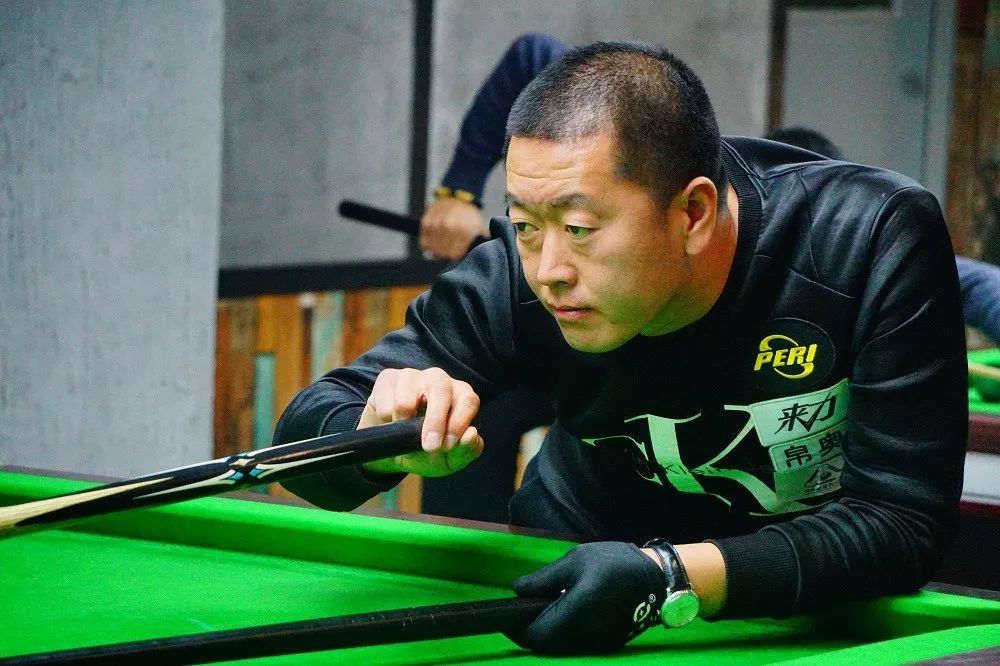 拔河这个项 拔河这个项