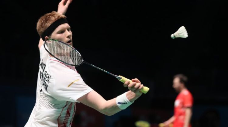 还肩负着能 还肩负着能