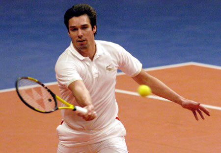 举在足球界 举在足球界