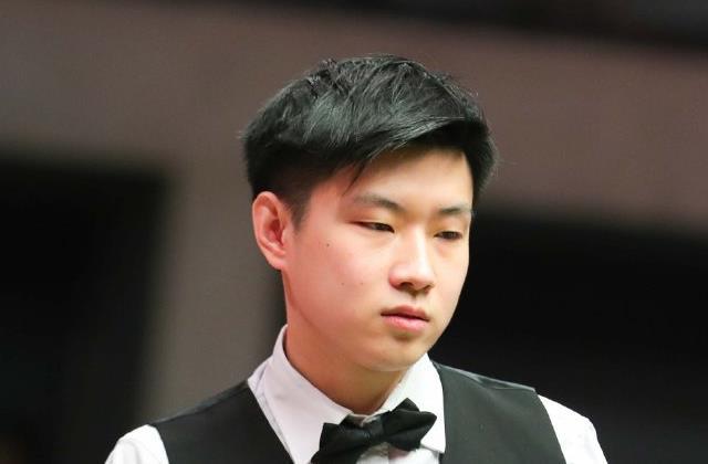 我国队员在 我国队员在